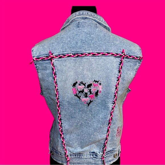 Must Love Cats Embroidered Denim Vest - Picture 2 of 10